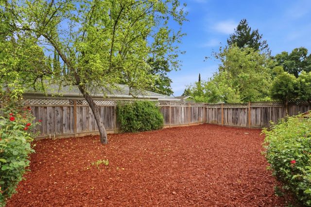 199 Glenwood Drive, Scotts Valley, CA 95066