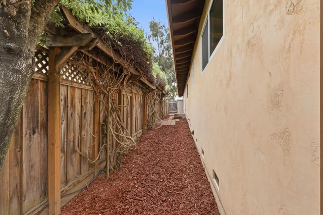 199 Glenwood Drive, Scotts Valley, CA 95066