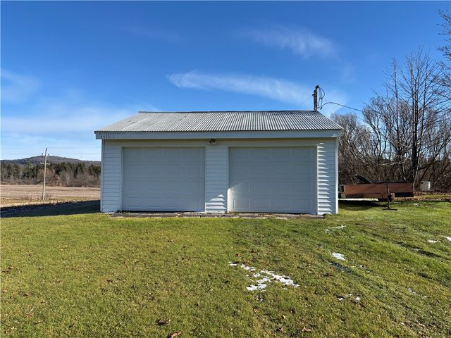 3214 State Route 8, Brookfield, NY 13313