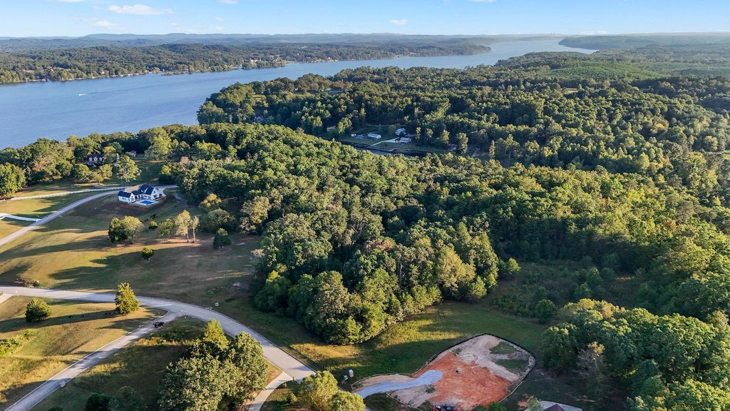 2124 Boat Hook Lane, Sale Creek, TN 37373