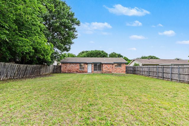 3110 Leanne Street, Rowlett, TX 75088