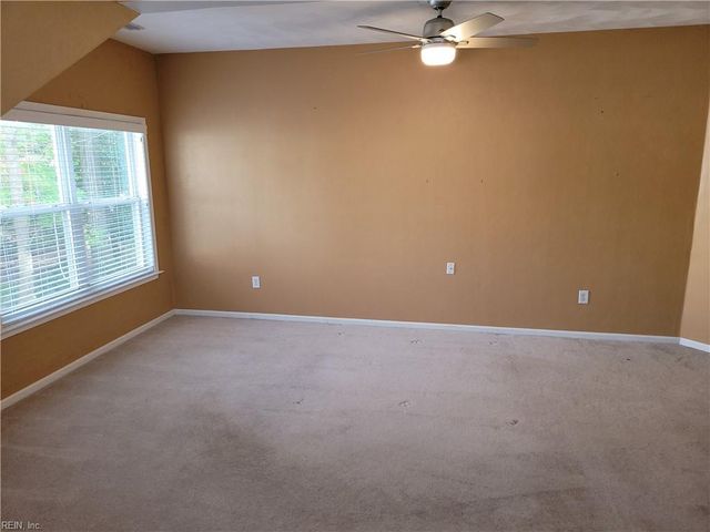 6209 Oaken Gate DR, Suffolk, VA 23435