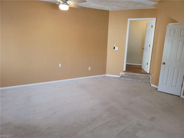 6209 Oaken Gate DR, Suffolk, VA 23435