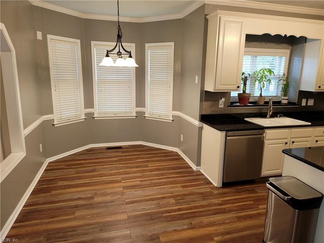 6209 Oaken Gate DR, Suffolk, VA 23435