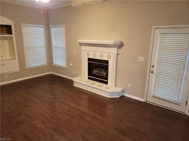 6209 Oaken Gate DR, Suffolk, VA 23435