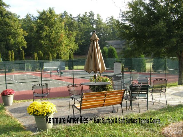 111 BLUFFVIEW Lane, Flat Rock, NC 28731