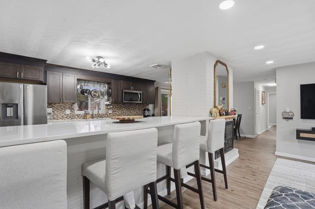 7 Edith Road, Framingham, MA 01701
