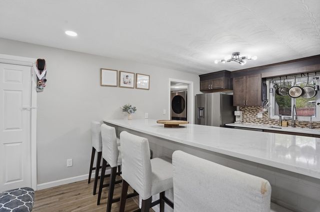 7 Edith Road, Framingham, MA 01701