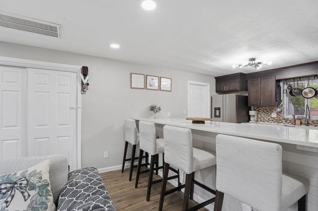 7 Edith Road, Framingham, MA 01701