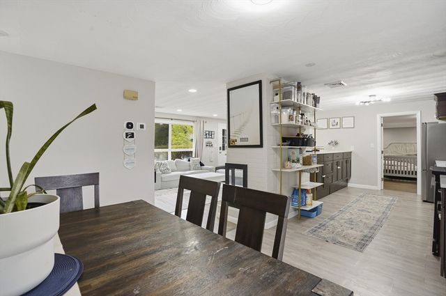 7 Edith Road, Framingham, MA 01701
