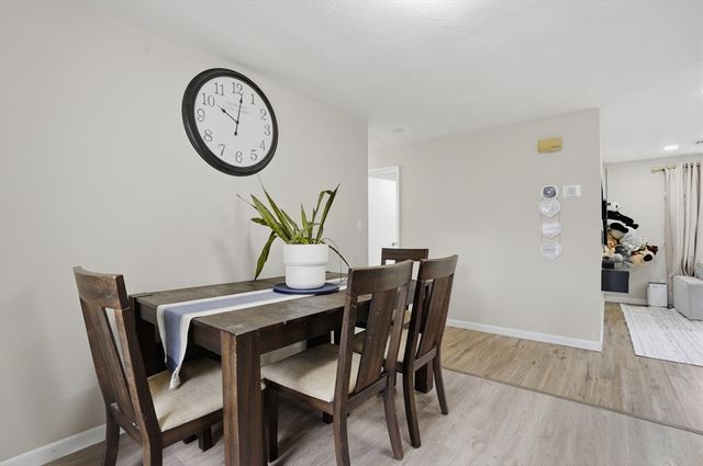 7 Edith Road, Framingham, MA 01701