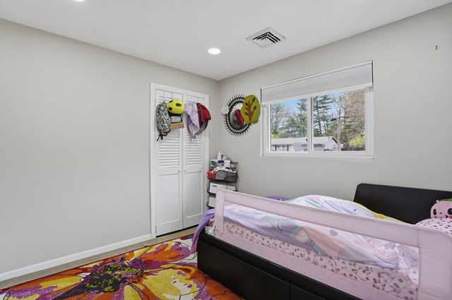 7 Edith Road, Framingham, MA 01701