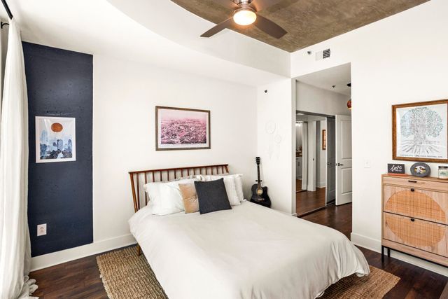 415 Church St Apt 1608, Nashville, TN 37219