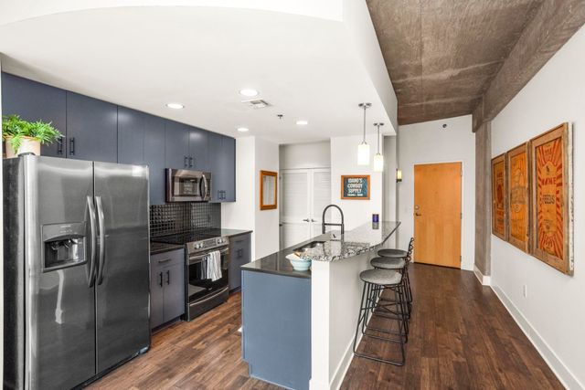 415 Church St Apt 1608, Nashville, TN 37219