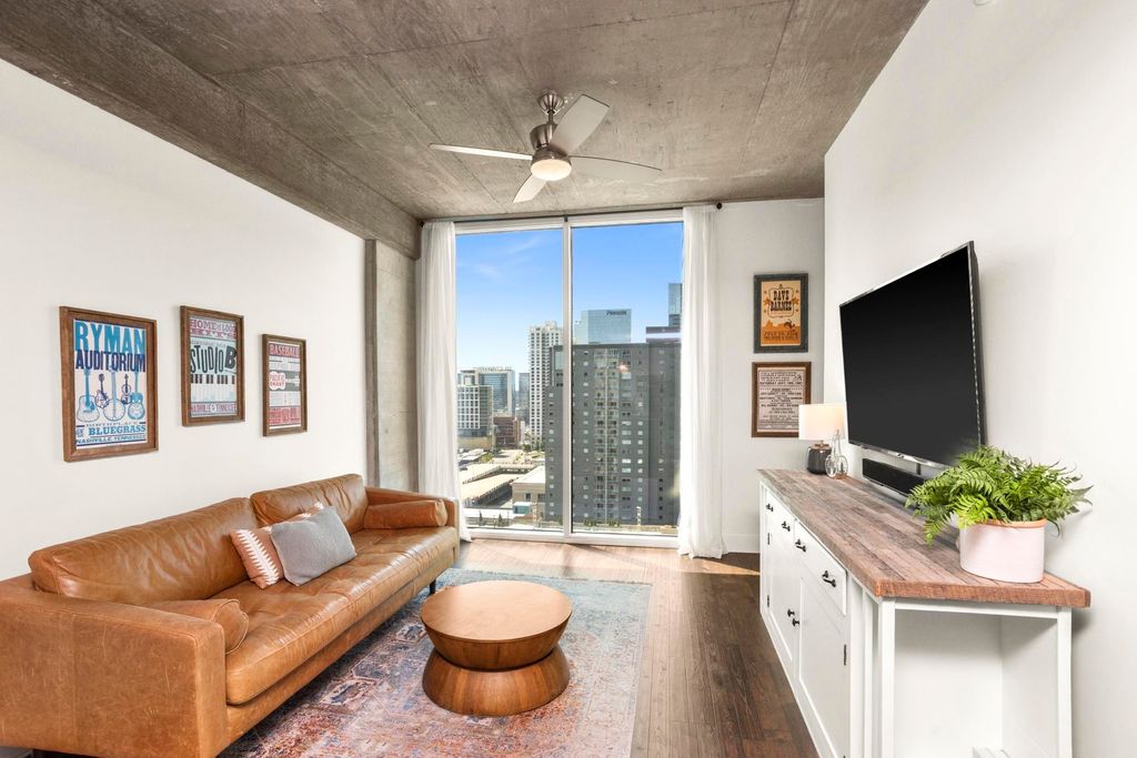 415 Church St Apt 1608, Nashville, TN 37219