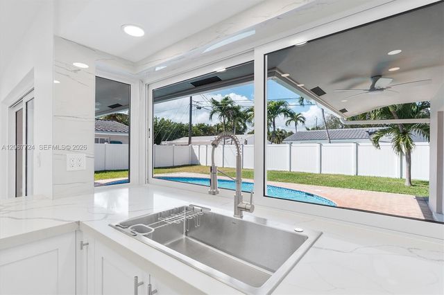 5711 NE 20th Terrace, Fort Lauderdale, FL 33308