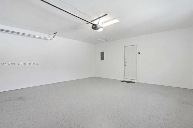 5711 NE 20th Terrace, Fort Lauderdale, FL 33308