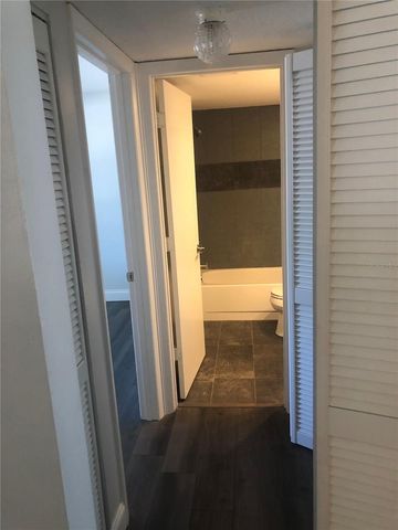 122 LAKEVIEW WAY 122, Oldsmar, FL 34677