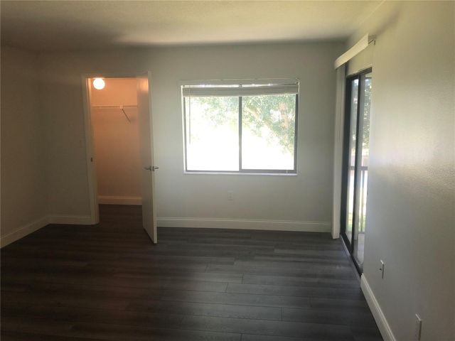 122 LAKEVIEW WAY 122, Oldsmar, FL 34677