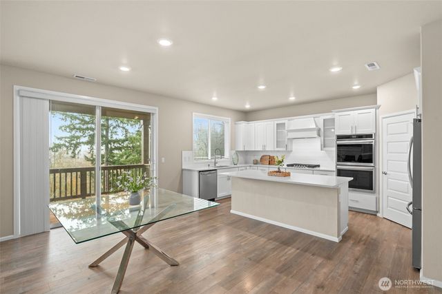 10408 Treasure Drive NW, Silverdale, WA 98383