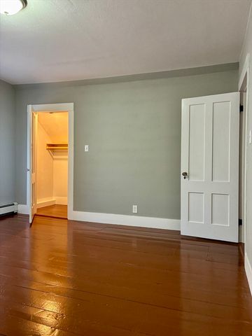 140 Mechanic St, Orange, MA 01364