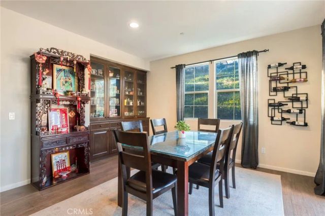 885 E Manresa, Azusa, CA 91702