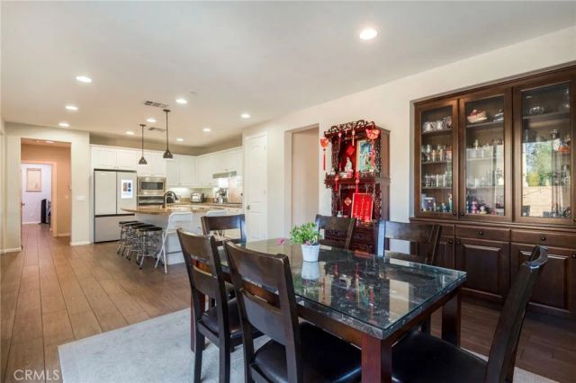 885 E Manresa, Azusa, CA 91702