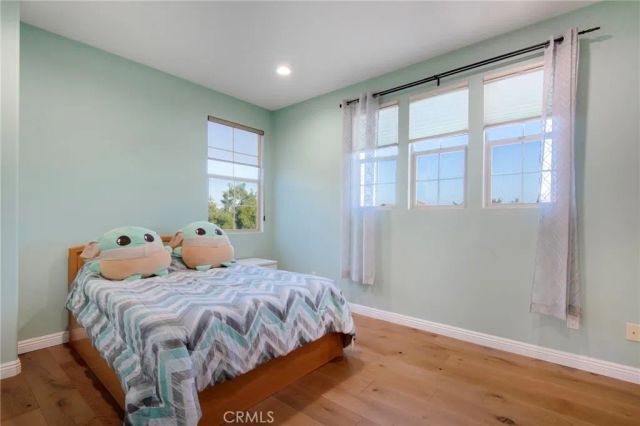 885 E Manresa, Azusa, CA 91702
