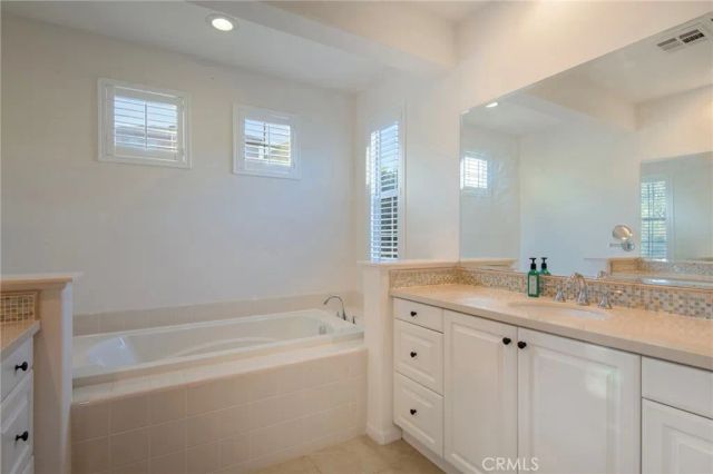 885 E Manresa, Azusa, CA 91702