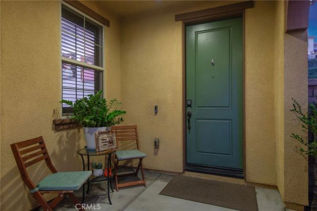 885 E Manresa, Azusa, CA 91702