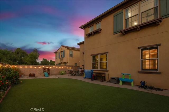 885 E Manresa, Azusa, CA 91702