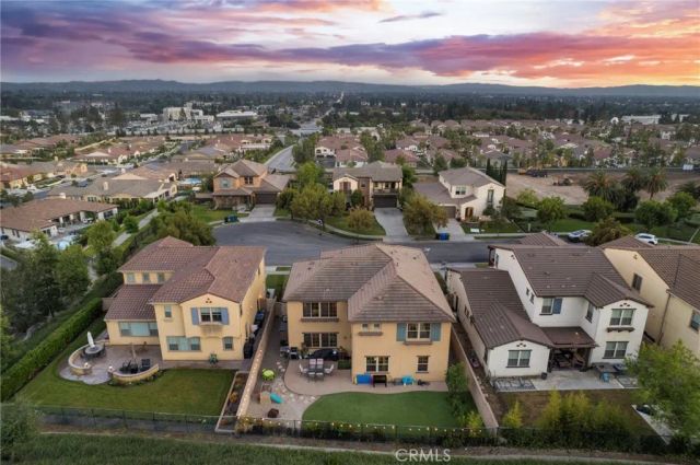 885 E Manresa, Azusa, CA 91702