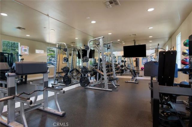 885 E Manresa, Azusa, CA 91702