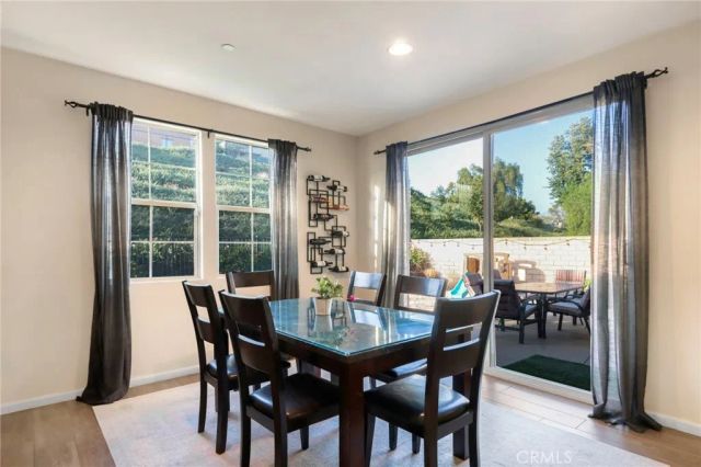 885 E Manresa, Azusa, CA 91702