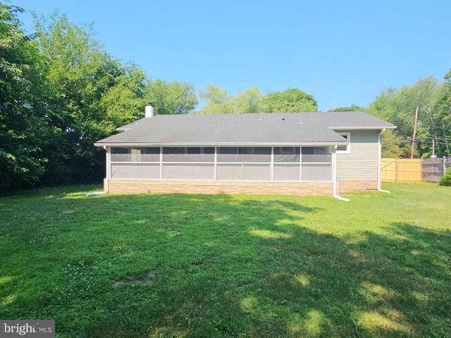 107 N GREEN ST, Clayton, NJ 08312