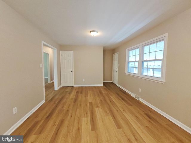 107 N GREEN ST, Clayton, NJ 08312
