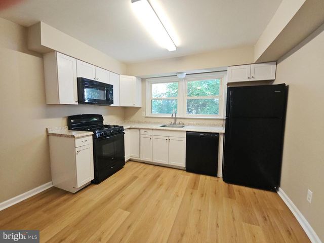 107 N GREEN ST, Clayton, NJ 08312