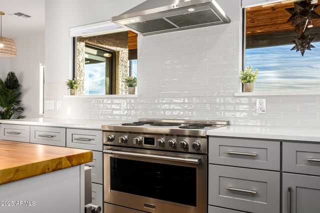 3083 N HERRALA Way, Apache Junction, AZ 85119