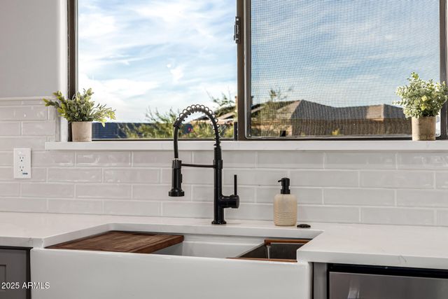 3083 N HERRALA Way, Apache Junction, AZ 85119