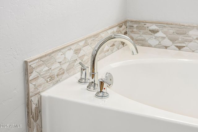 3083 N HERRALA Way, Apache Junction, AZ 85119