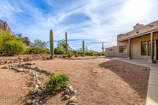 3083 N HERRALA Way, Apache Junction, AZ 85119