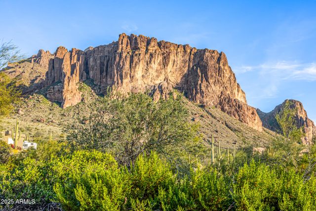 3083 N HERRALA Way, Apache Junction, AZ 85119