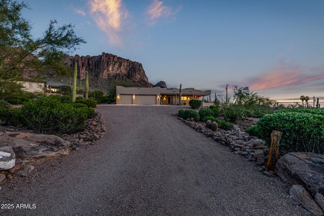 3083 N HERRALA Way, Apache Junction, AZ 85119