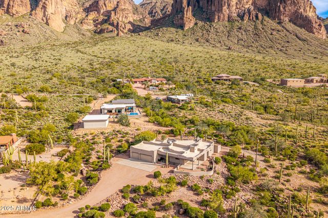 3083 N HERRALA Way, Apache Junction, AZ 85119