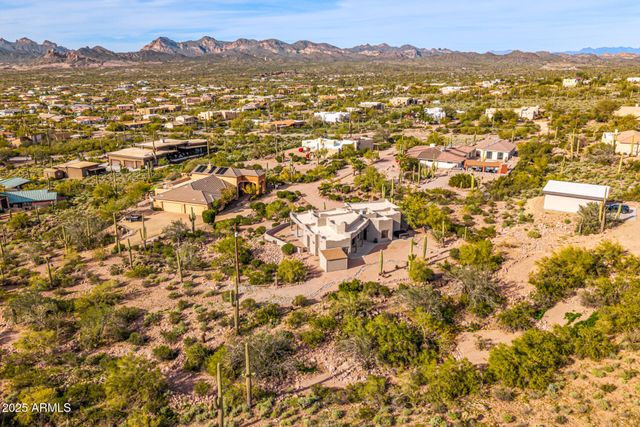 3083 N HERRALA Way, Apache Junction, AZ 85119