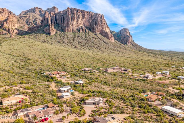 3083 N HERRALA Way, Apache Junction, AZ 85119