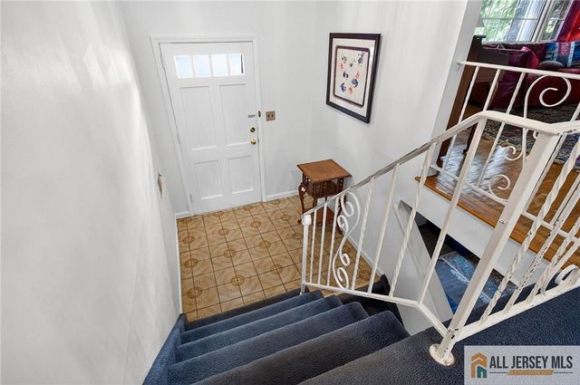 20 Kevin Road, East Brunswick, NJ 08816