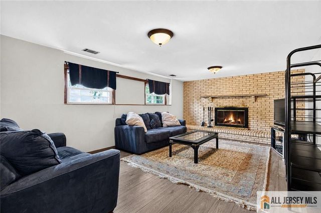 20 Kevin Road, East Brunswick, NJ 08816