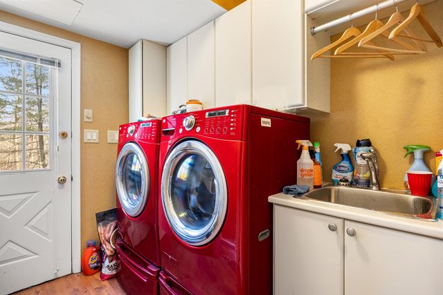 10 Moonshadow Ct, Kinnelon Borough, NJ 07405