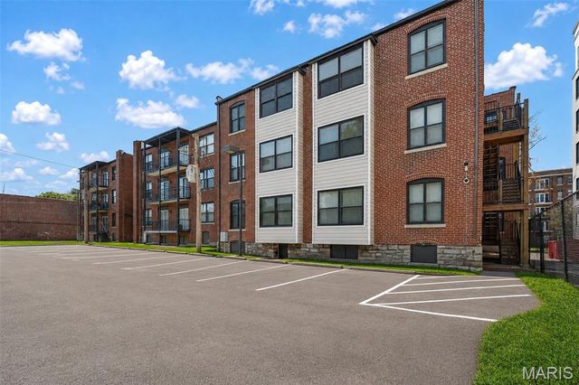5631 Pershing Avenue 31, St Louis, MO 63112